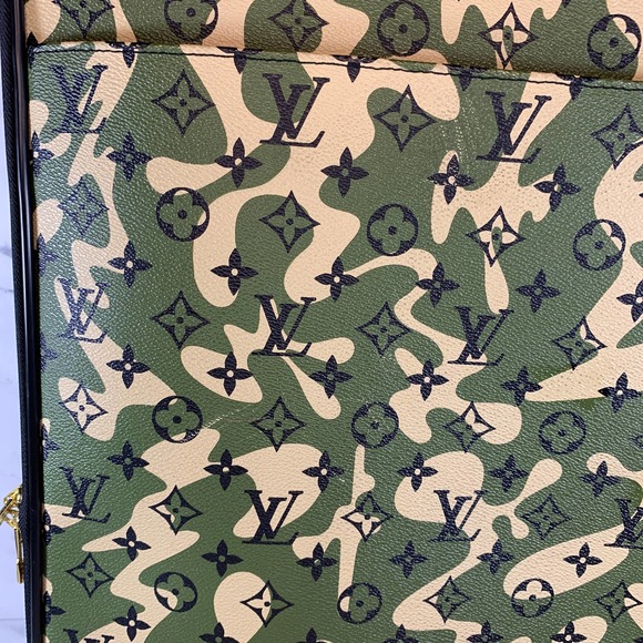 ❌❌ Louis Vuitton Monogramouflage Pegase Suitcase 60 Monogram LV Travel Luggage - Picture 6 of 16